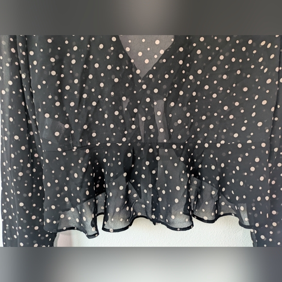 KIMCHI BLUE Tie Front Crop Polka Dots Black White Top Blouse Size L Sheer Kimono - Picture 6 of 11